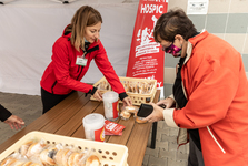 Na Třebíčsku lidé přispěli ve sbírce Koláč pro hospic o 56 tisíc víc než loni Na Třebíčsku lidé přispěli ve sbírce Koláč pro hospic o 56 tisíc víc než loni